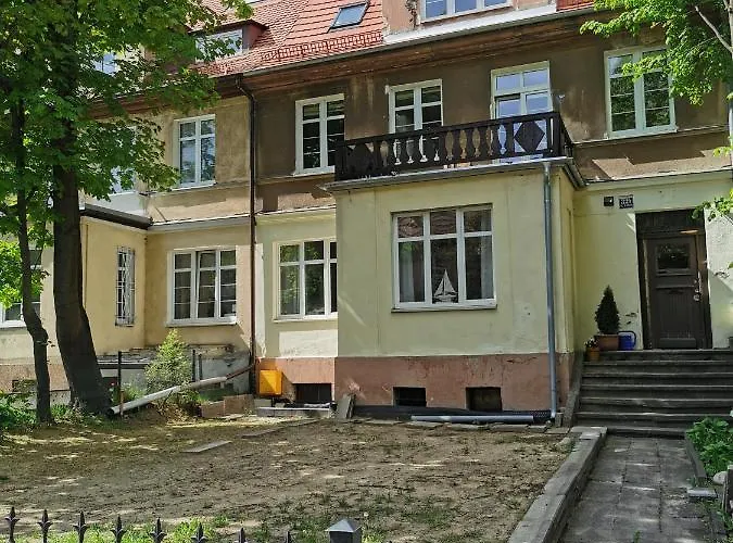 Najs Z Parkingiem סופוט